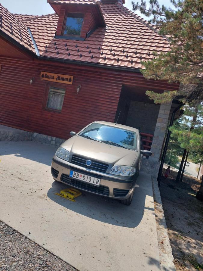 Vila Mina Kaludjerske Bare Luaran gambar