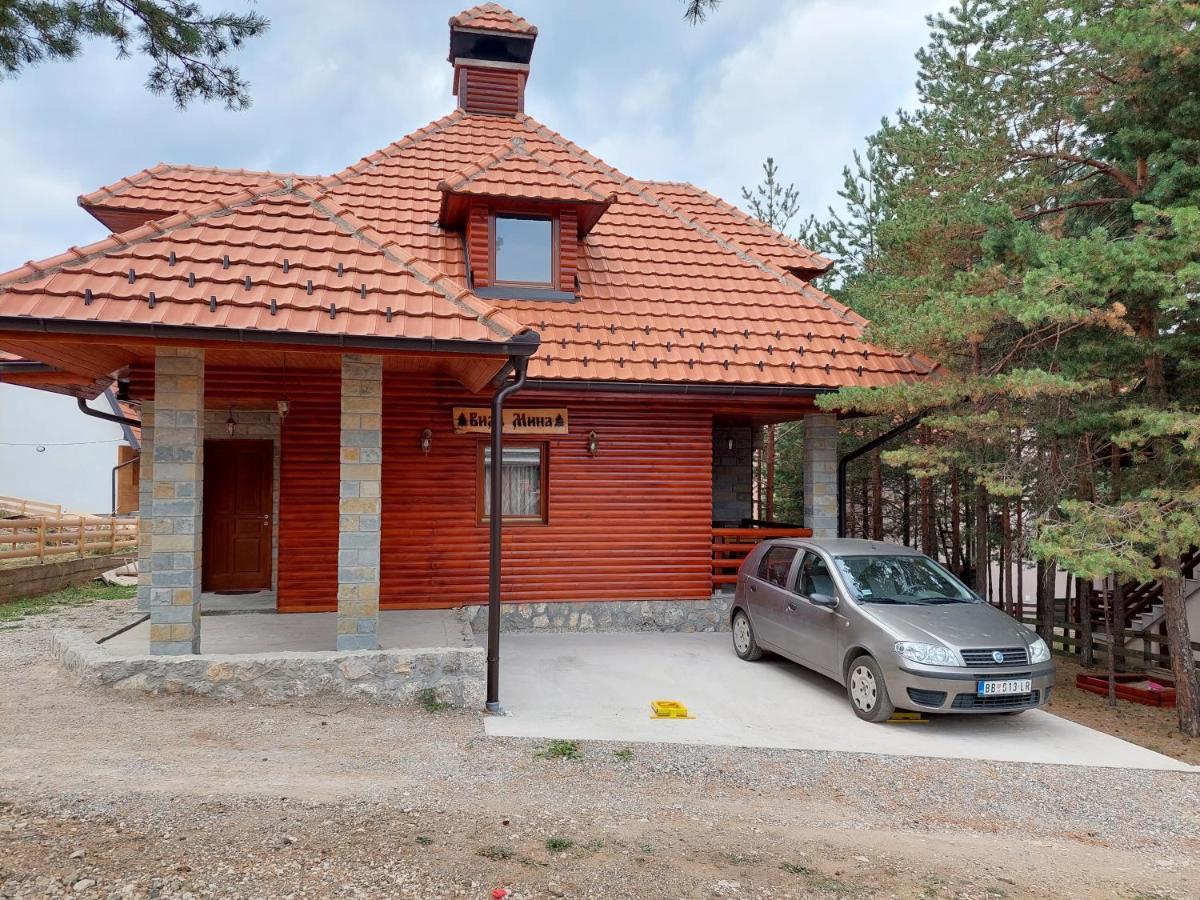 Vila Mina Kaludjerske Bare Luaran gambar