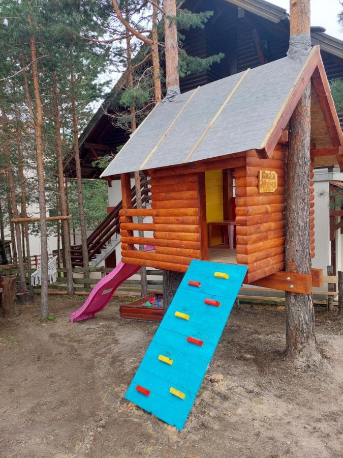 Vila Mina Kaludjerske Bare Luaran gambar
